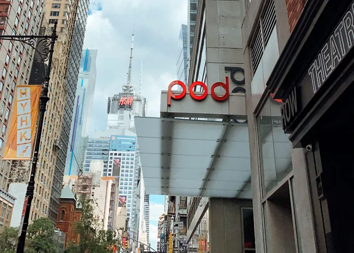 Pod Times Square